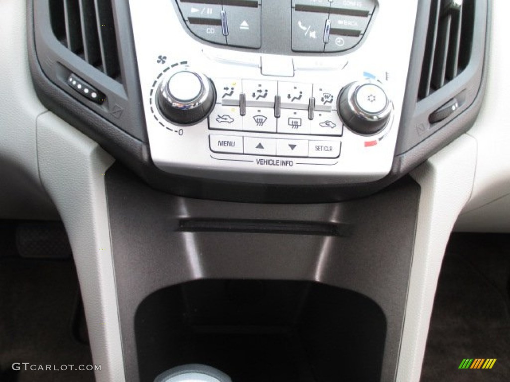 2011 Chevrolet Equinox LS AWD Controls Photo #93940341