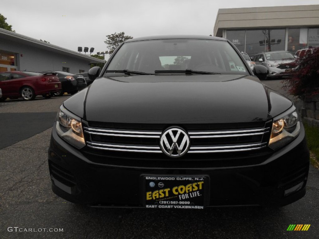 2012 Tiguan S 4Motion - Deep Black Metallic / Black photo #2
