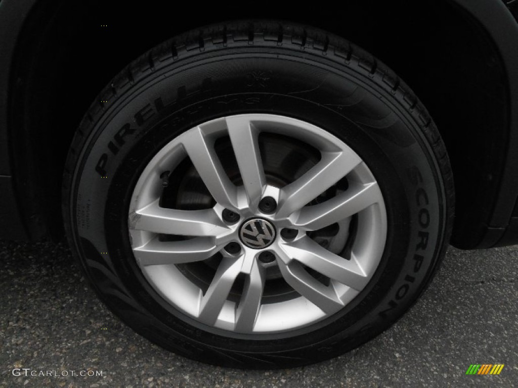 2012 Tiguan S 4Motion - Deep Black Metallic / Black photo #7