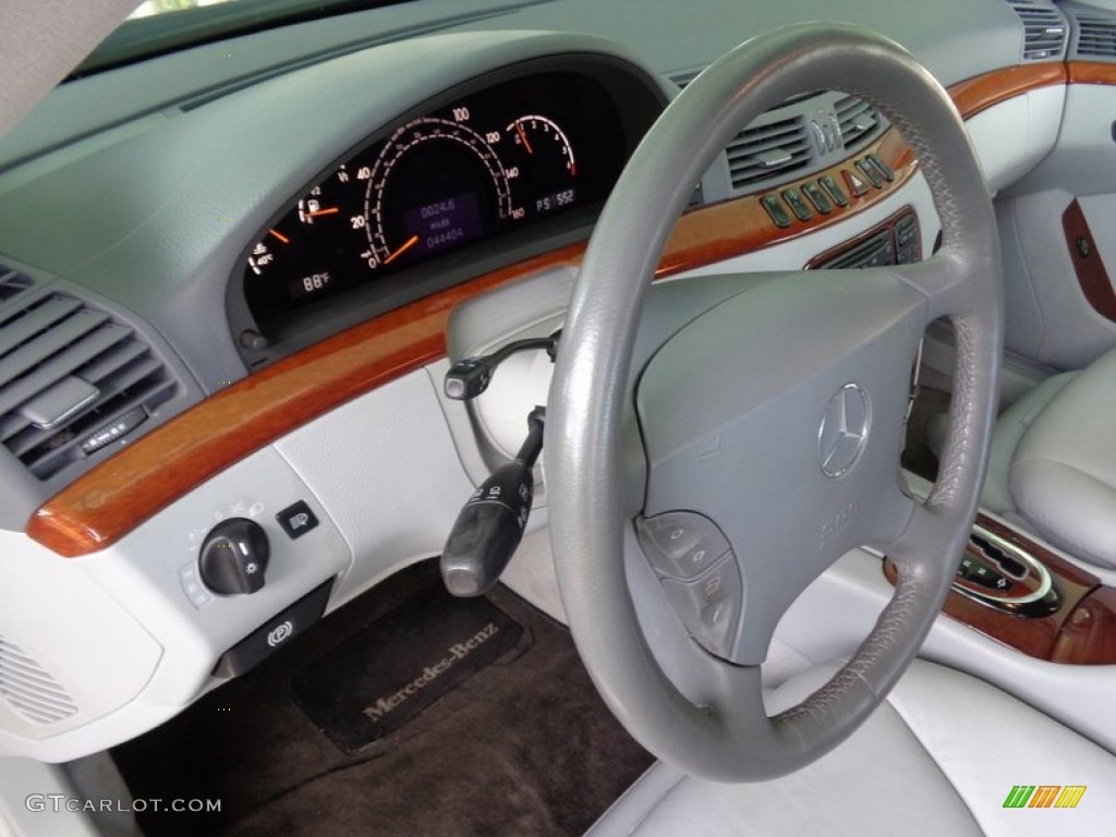 2000 Mercedes-Benz S 430 Sedan Oyster Steering Wheel Photo #93947541