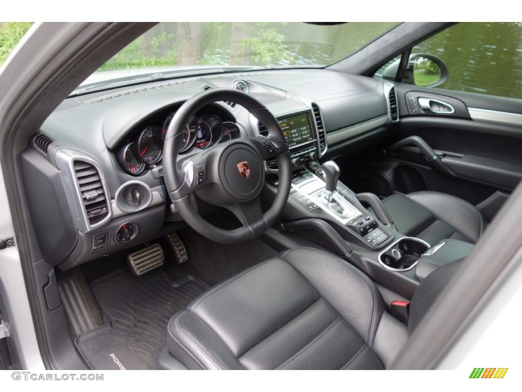 Black Interior 2012 Porsche Cayenne Turbo Photo #93951649