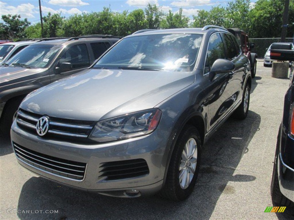 2013 Touareg VR6 FSI Sport 4XMotion - Canyon Gray Metallic / Black Anthracite photo #18