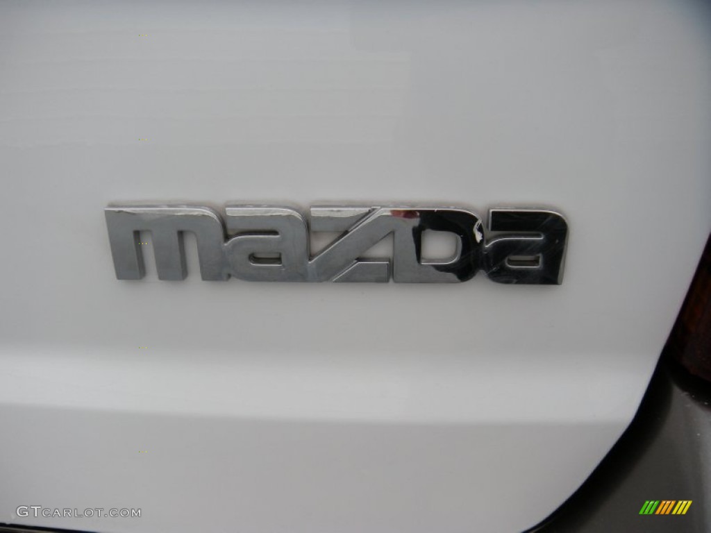 2003 Tribute LX-V6 - Classic White / Medium Pebble Beige photo #17