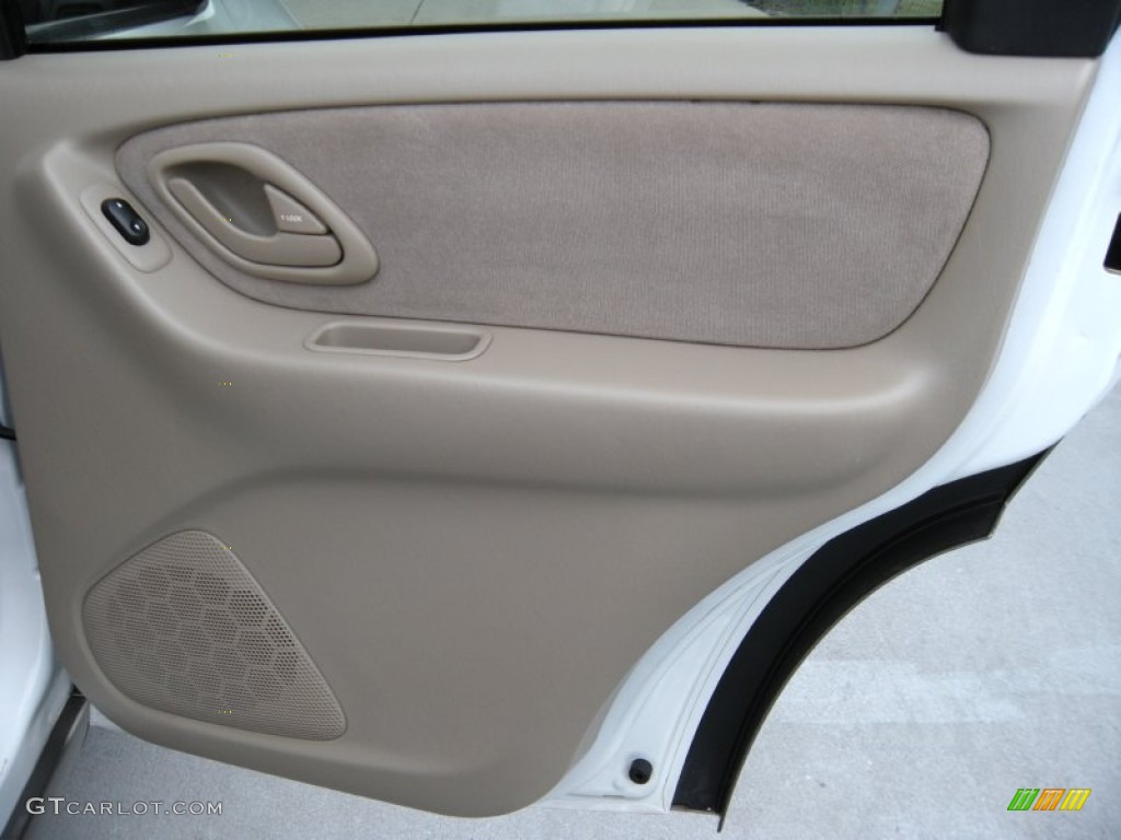 2003 Tribute LX-V6 - Classic White / Medium Pebble Beige photo #24