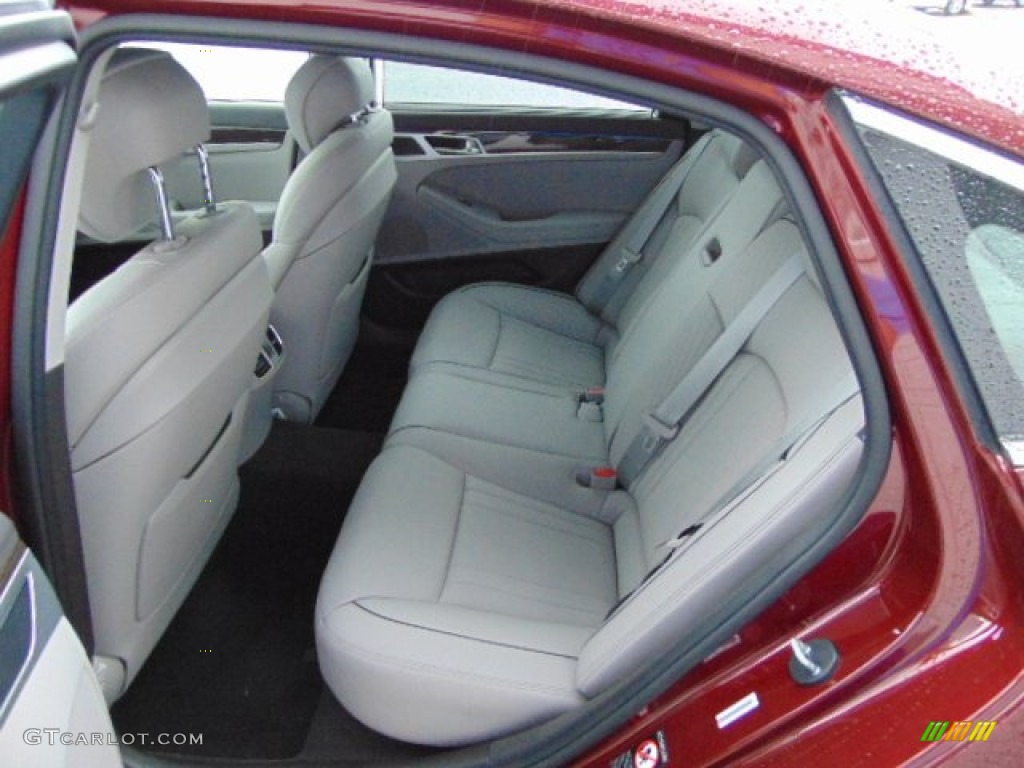 2015 Hyundai Genesis 3.8 Sedan Rear Seat Photos