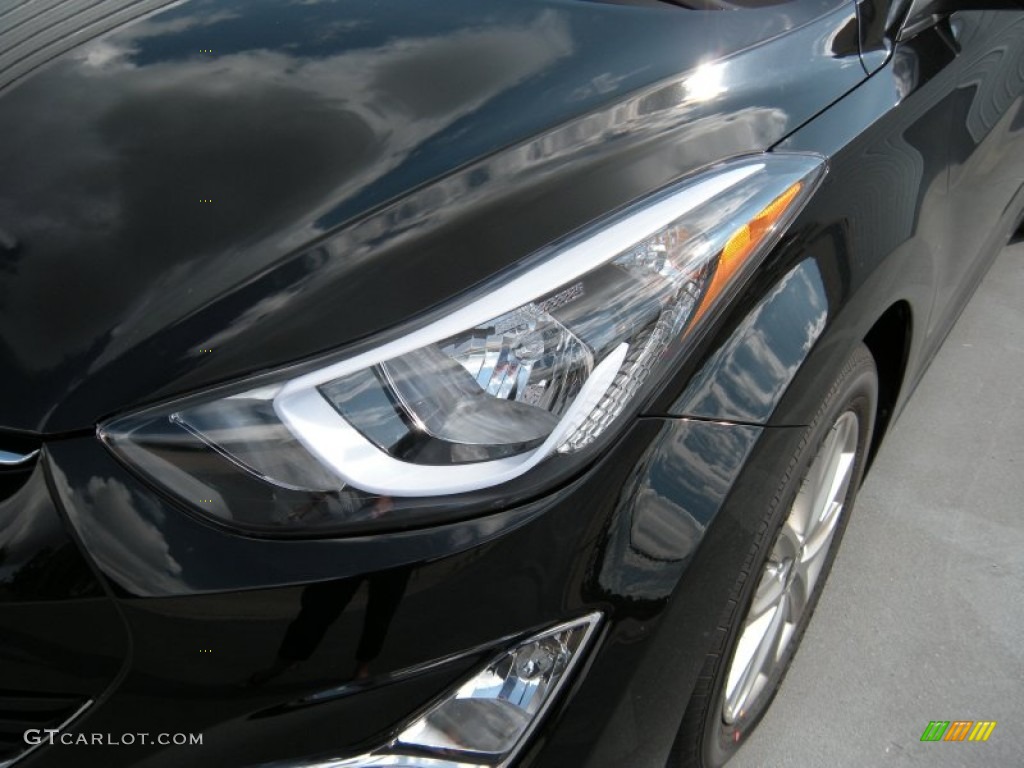 2014 Elantra SE Sedan - Black / Gray photo #9