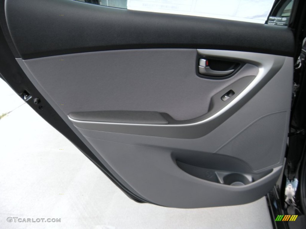 2014 Elantra SE Sedan - Black / Gray photo #18