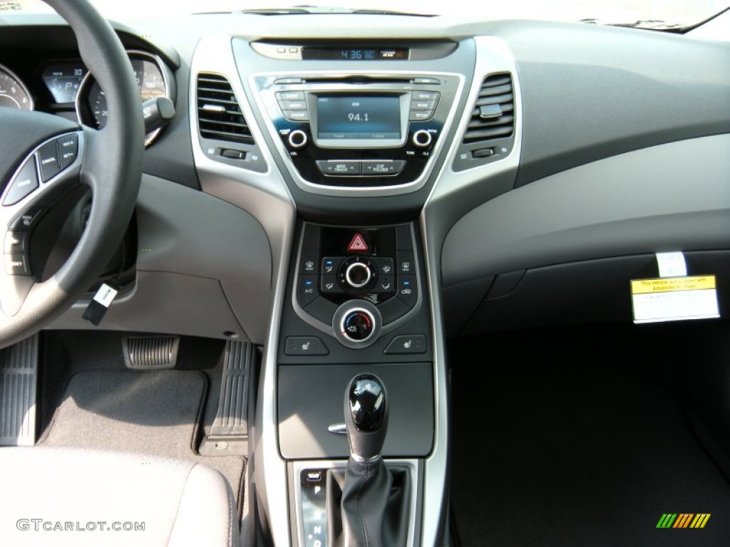 2014 Elantra SE Sedan - Black / Gray photo #25