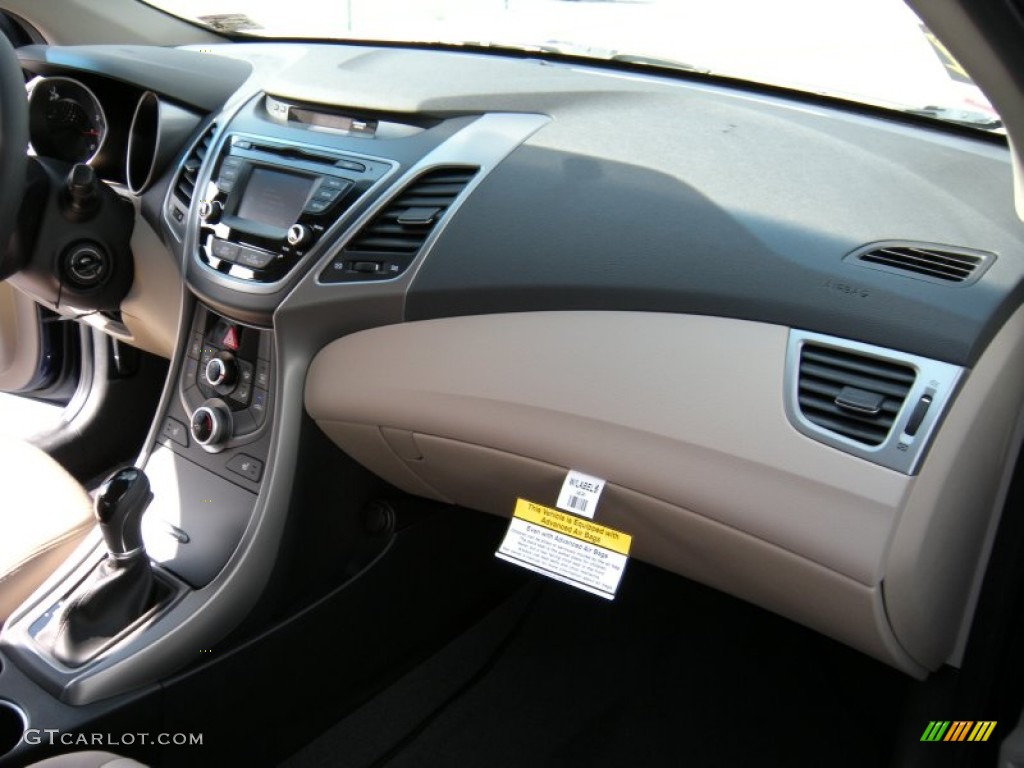 2014 Elantra SE Sedan - Blue / Beige photo #17