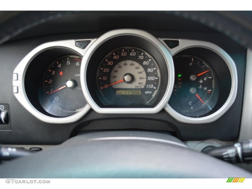 2004 4Runner SR5 - Black / Taupe photo #25