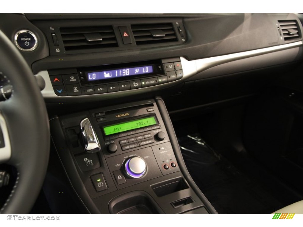 2012 Lexus CT 200h Hybrid Premium Controls Photo #93990445