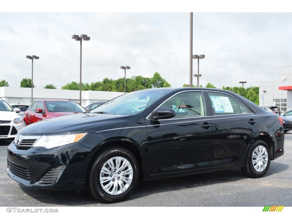 2014 Camry L - Attitude Black Metallic / Ivory photo #3