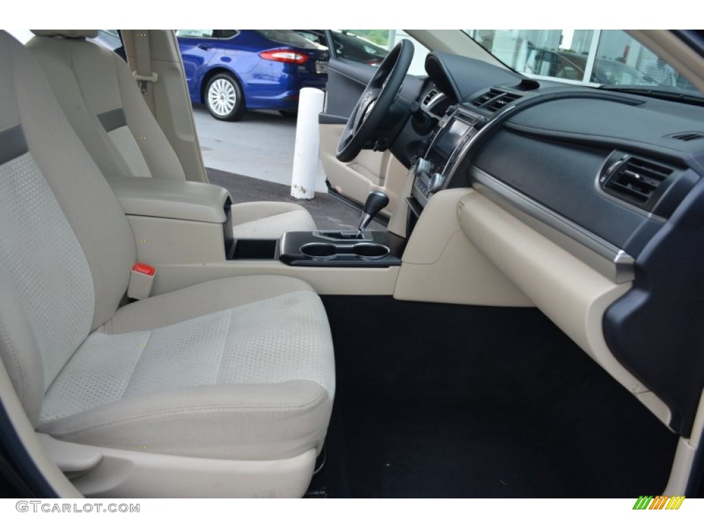 2014 Camry L - Attitude Black Metallic / Ivory photo #15