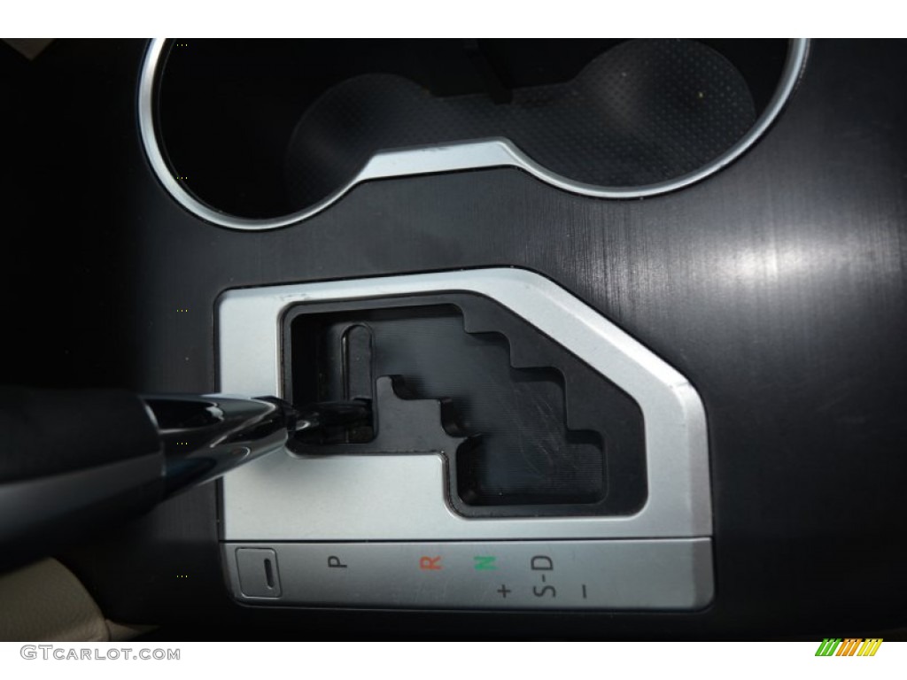 2014 Camry L - Attitude Black Metallic / Ivory photo #21