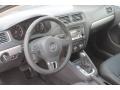 Black - Jetta SE Sedan Photo No. 9