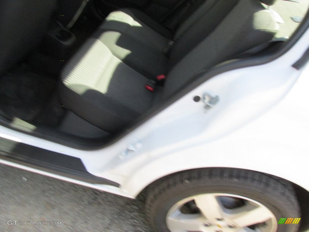 2010 Cobalt LT Sedan - Summit White / Ebony photo #12