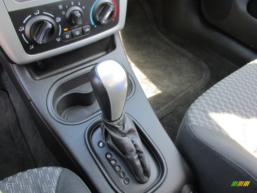 2010 Cobalt LT Sedan - Summit White / Ebony photo #15