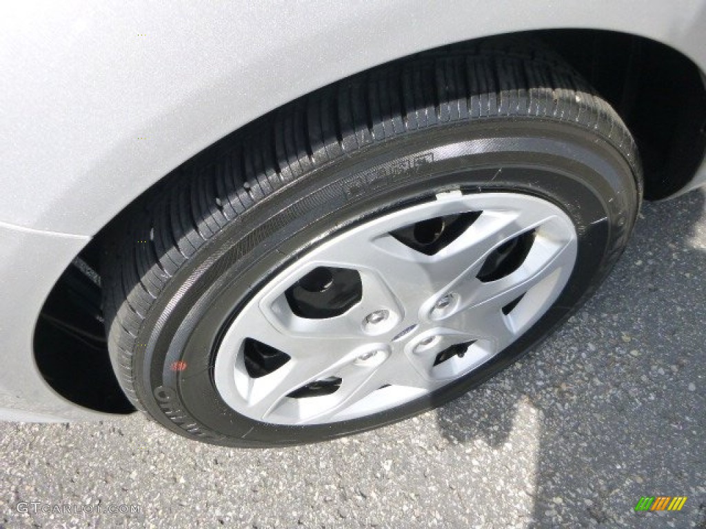 2013 Fiesta S Sedan - Ingot Silver / Charcoal Black/Light Stone photo #7