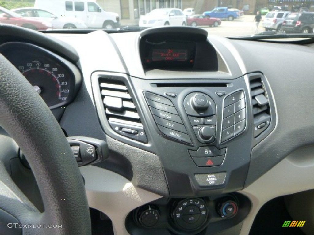 2013 Fiesta S Sedan - Ingot Silver / Charcoal Black/Light Stone photo #13