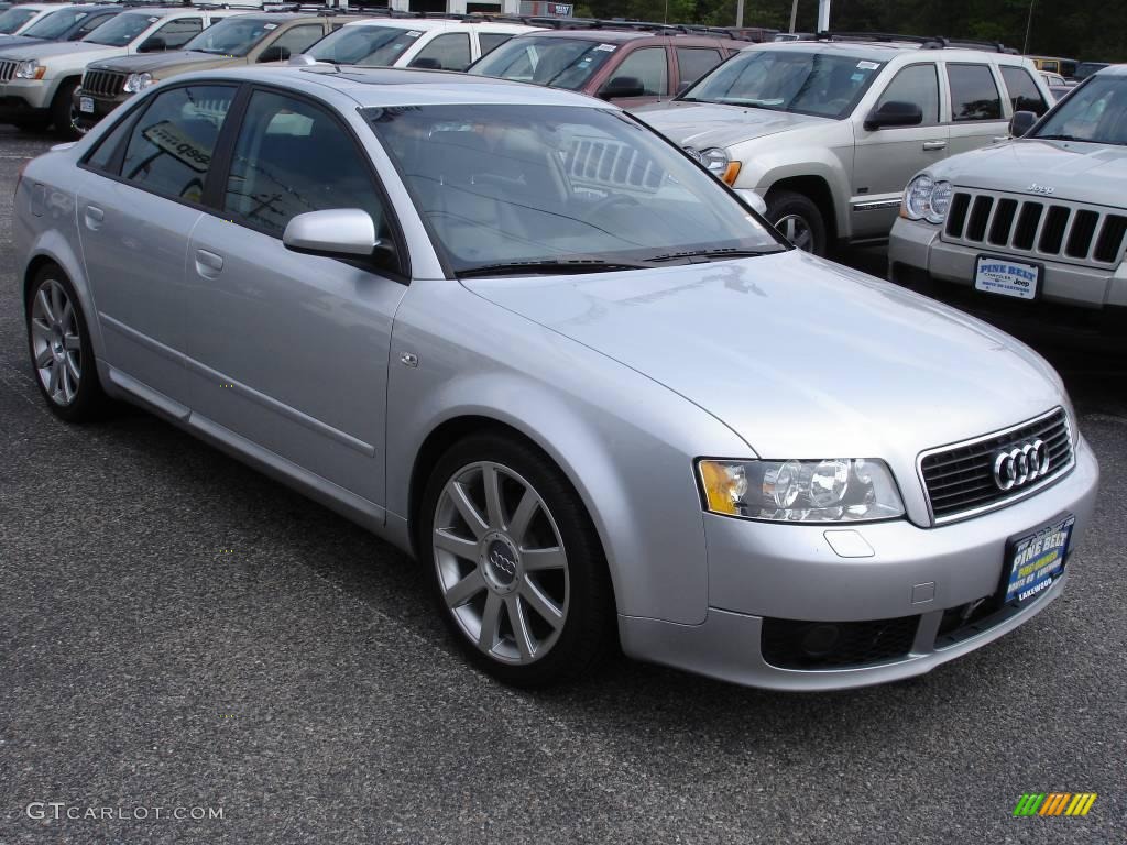 2004 A4 1.8T quattro Sedan - Light Silver Metallic / Ebony photo #2
