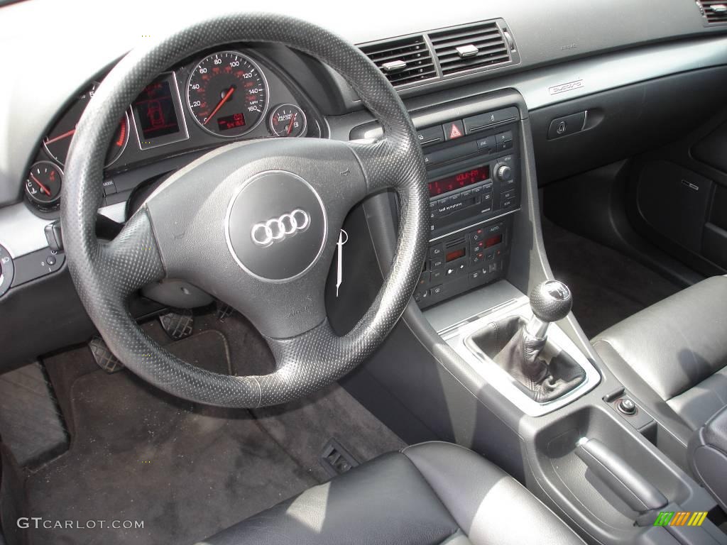 2004 A4 1.8T quattro Sedan - Light Silver Metallic / Ebony photo #9