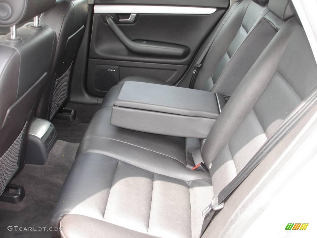 2004 A4 1.8T quattro Sedan - Light Silver Metallic / Ebony photo #10