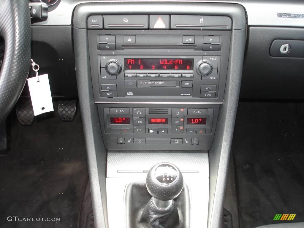 2004 A4 1.8T quattro Sedan - Light Silver Metallic / Ebony photo #13
