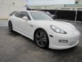 Carrara White - Panamera V6 Photo No. 3