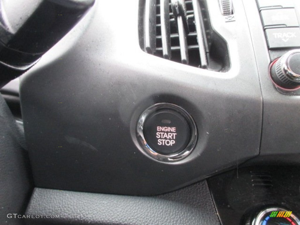 2012 Kia Sportage SX AWD Controls Photo #94011661
