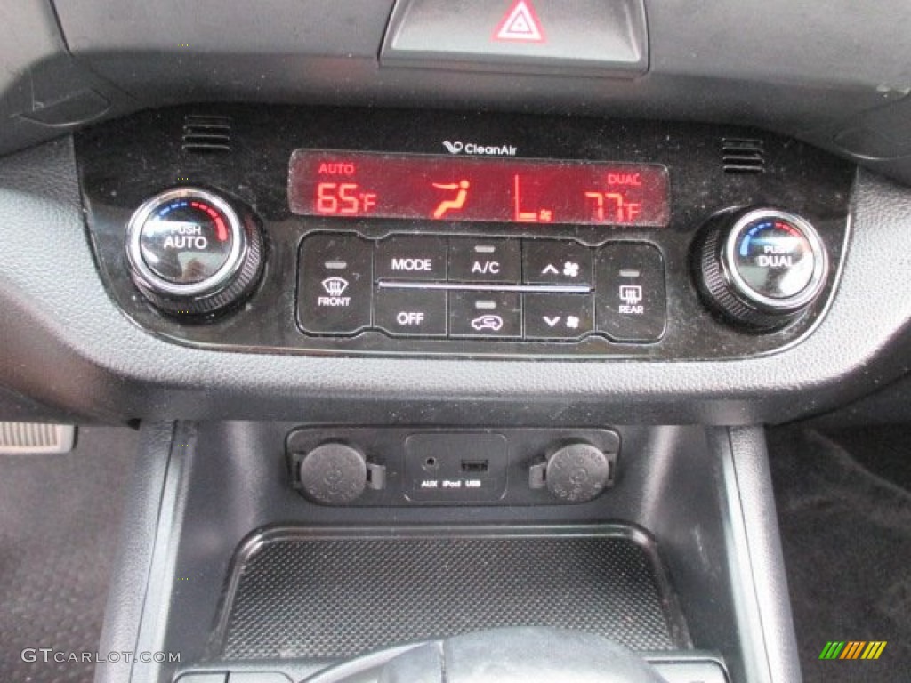 2012 Kia Sportage SX AWD Controls Photo #94011739