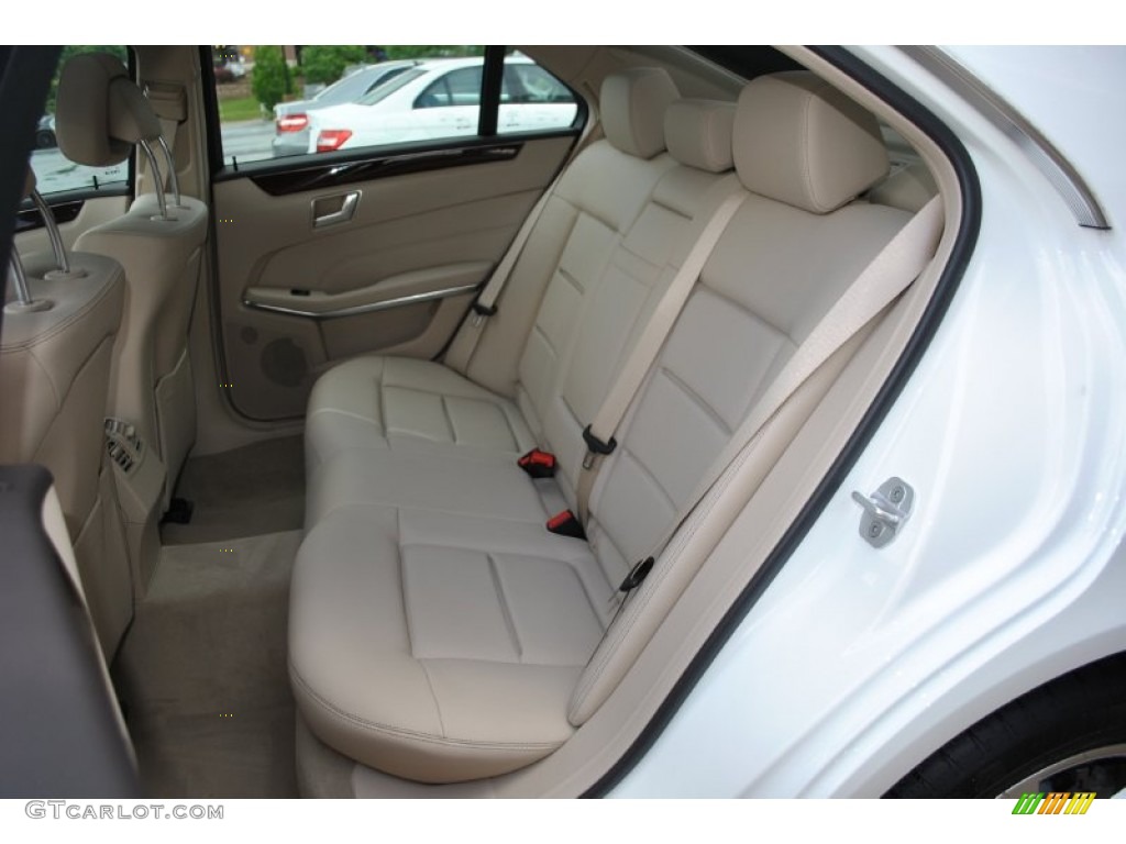 2014 Mercedes-Benz E E250 BlueTEC 4Matic Sedan Rear Seat Photo #94014523