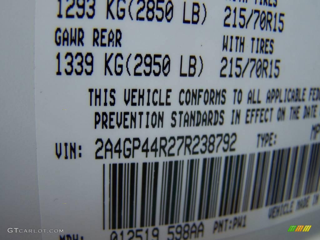 2007 Town & Country LX - Stone White / Dark Khaki/Light Graystone photo #13