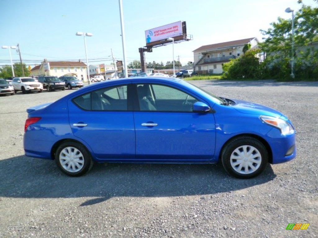 2015 Versa 1.6 SV Sedan - Metallic Blue / Charcoal photo #8