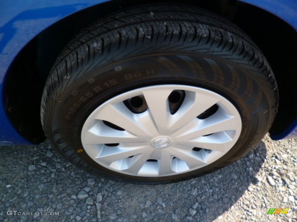 2015 Versa 1.6 SV Sedan - Metallic Blue / Charcoal photo #9