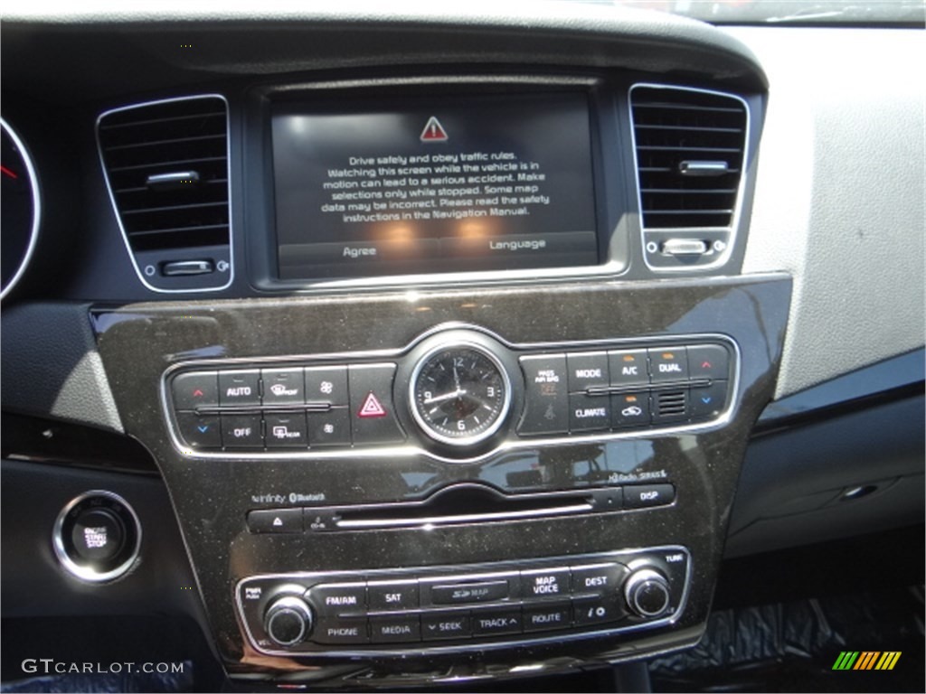 2014 Cadenza Premium - Snow White Pearl / Black photo #12