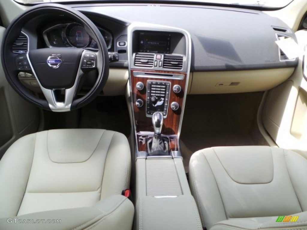 2015 Volvo XC60 T5 Drive-E Soft Beige Dashboard Photo #94028998