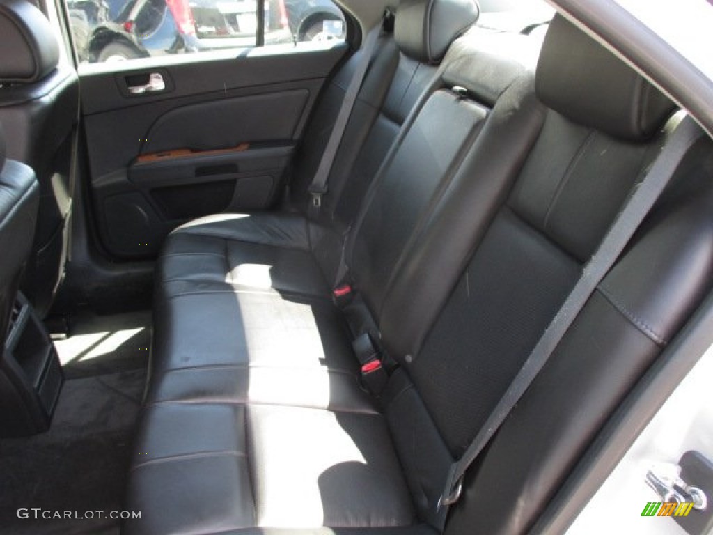 2009 STS 4 V6 AWD - Radiant Silver / Ebony photo #21