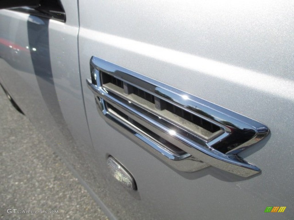 2009 STS 4 V6 AWD - Radiant Silver / Ebony photo #28