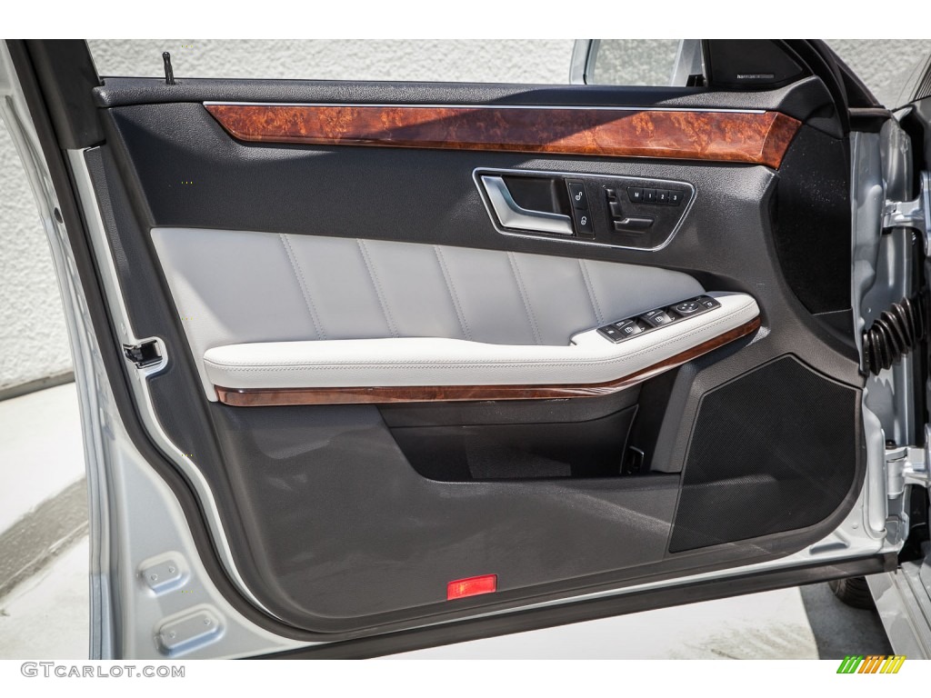 2013 Mercedes-Benz E 350 Sedan Ash/Dark Grey Door Panel Photo #94034782