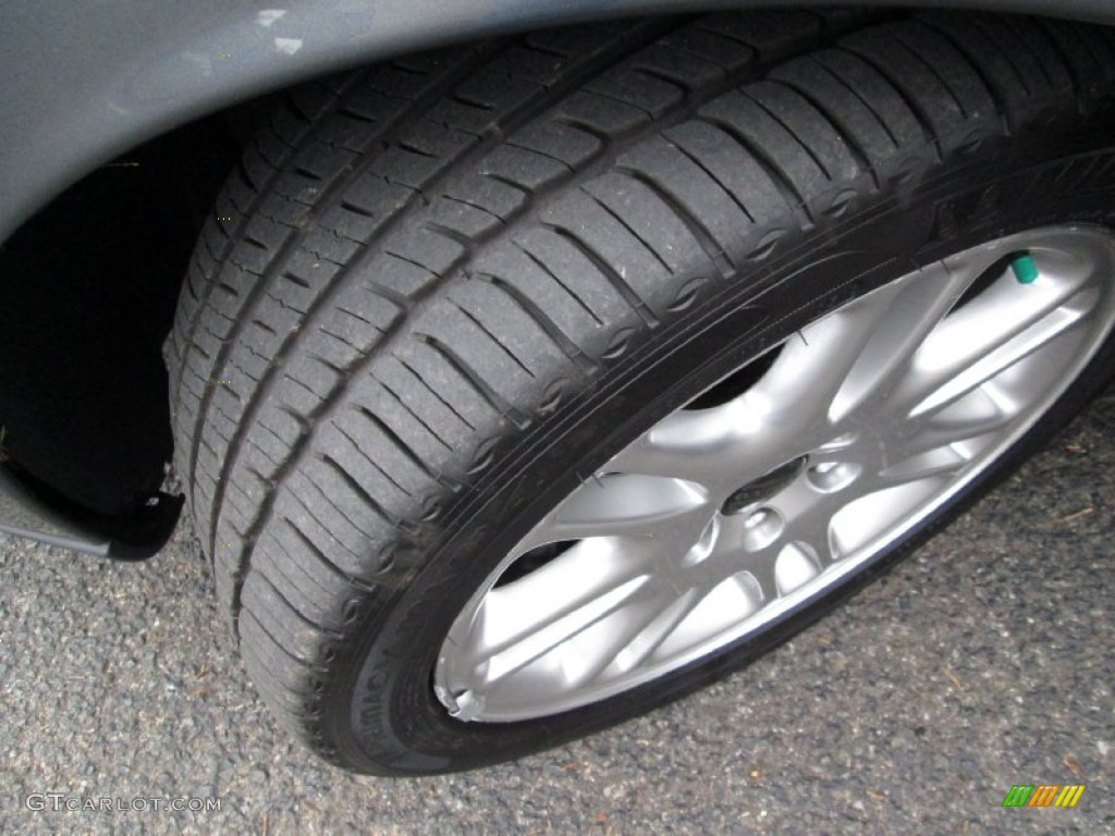 2004 V70 2.5T - Titanium Gray Metallic / Graphite photo #29