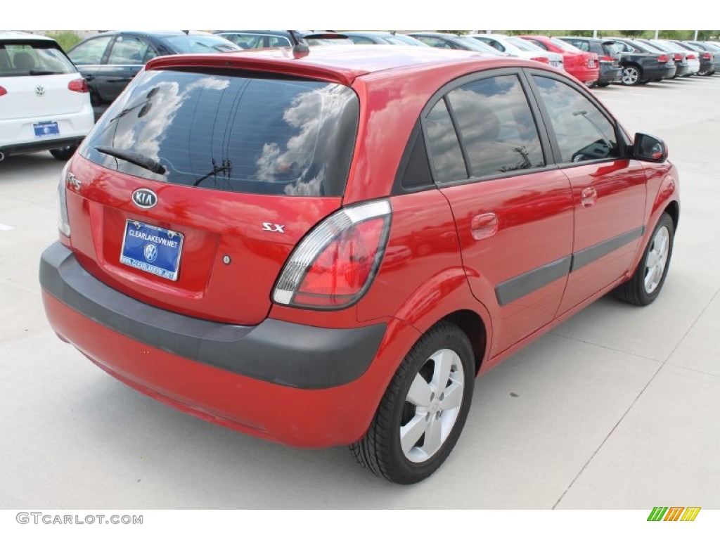2008 Rio Rio5 SX Hatchback - Tropical Red / Gray photo #9