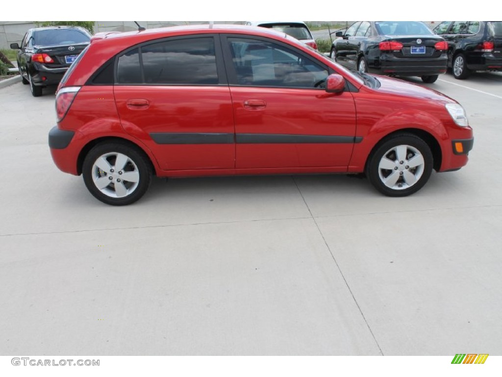 2008 Rio Rio5 SX Hatchback - Tropical Red / Gray photo #10