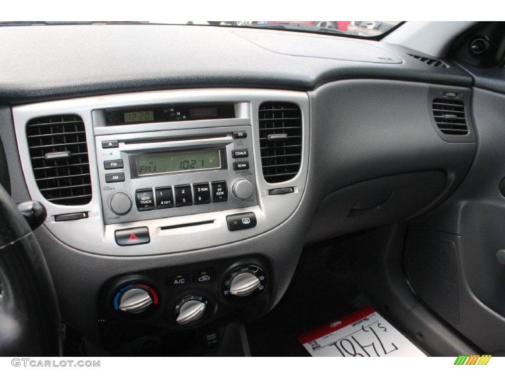 2008 Rio Rio5 SX Hatchback - Tropical Red / Gray photo #16