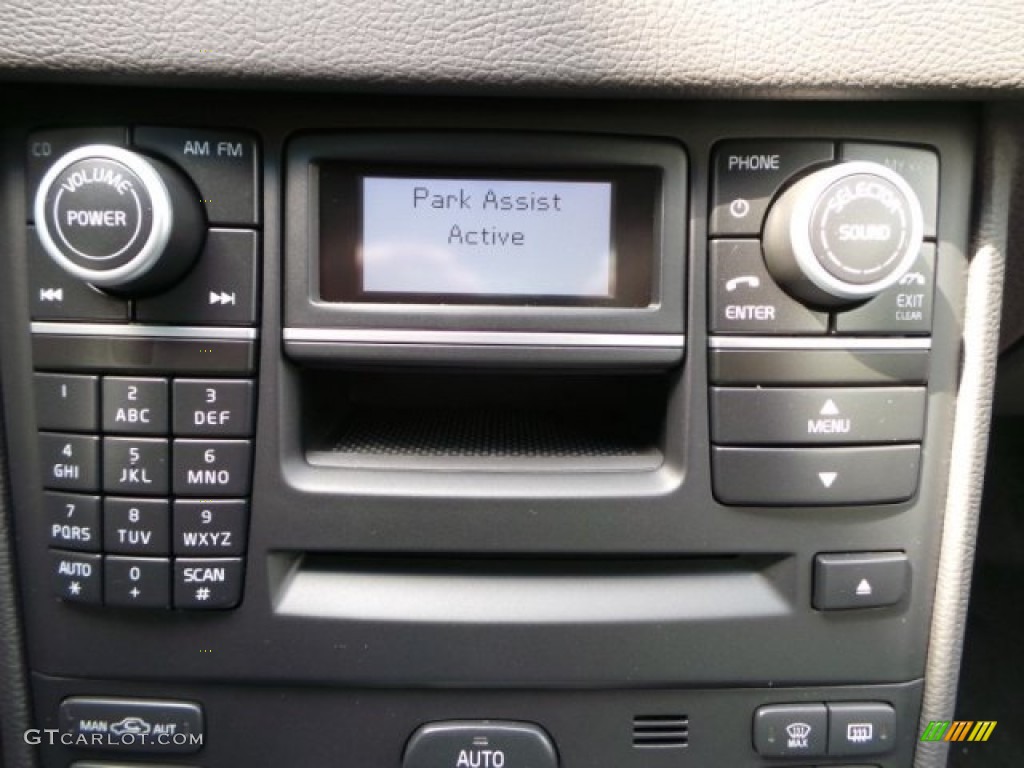 2014 Volvo XC90 3.2 R-Design AWD Controls Photo #94036495