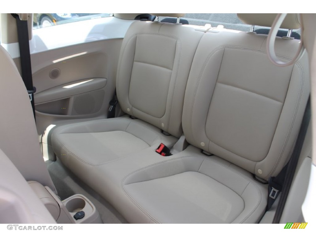 2014 Volkswagen Beetle 1.8T Rear Seat Photo #94038922