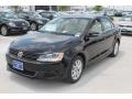 Black - Jetta SE Sedan Photo No. 3