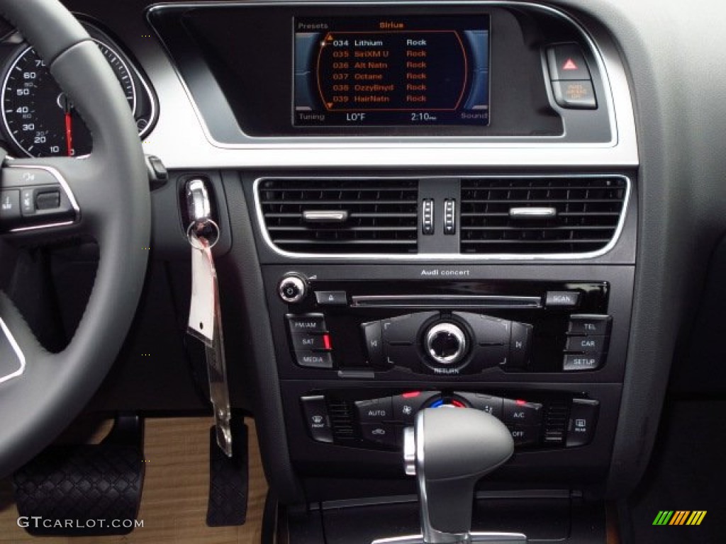 2014 Audi allroad Premium quattro Controls Photos