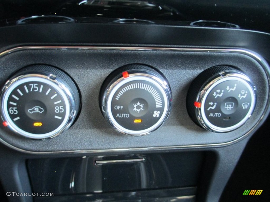 2014 Mitsubishi Lancer Evolution MR Controls Photo #94042582