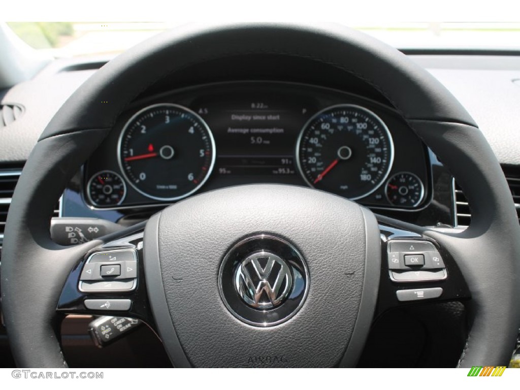 2014 Volkswagen Touareg TDI Sport 4Motion Steering Wheel Photos