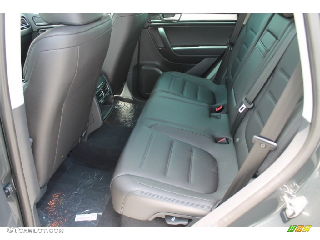 2014 Volkswagen Touareg TDI Sport 4Motion Interior Color Photos